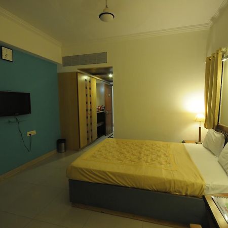 Hotel Grape City Nashik Exterior photo