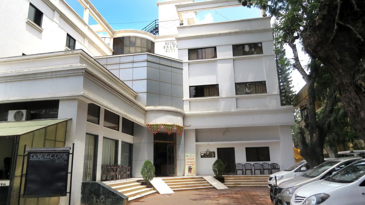 Hotel Grape City Nashik Exterior photo