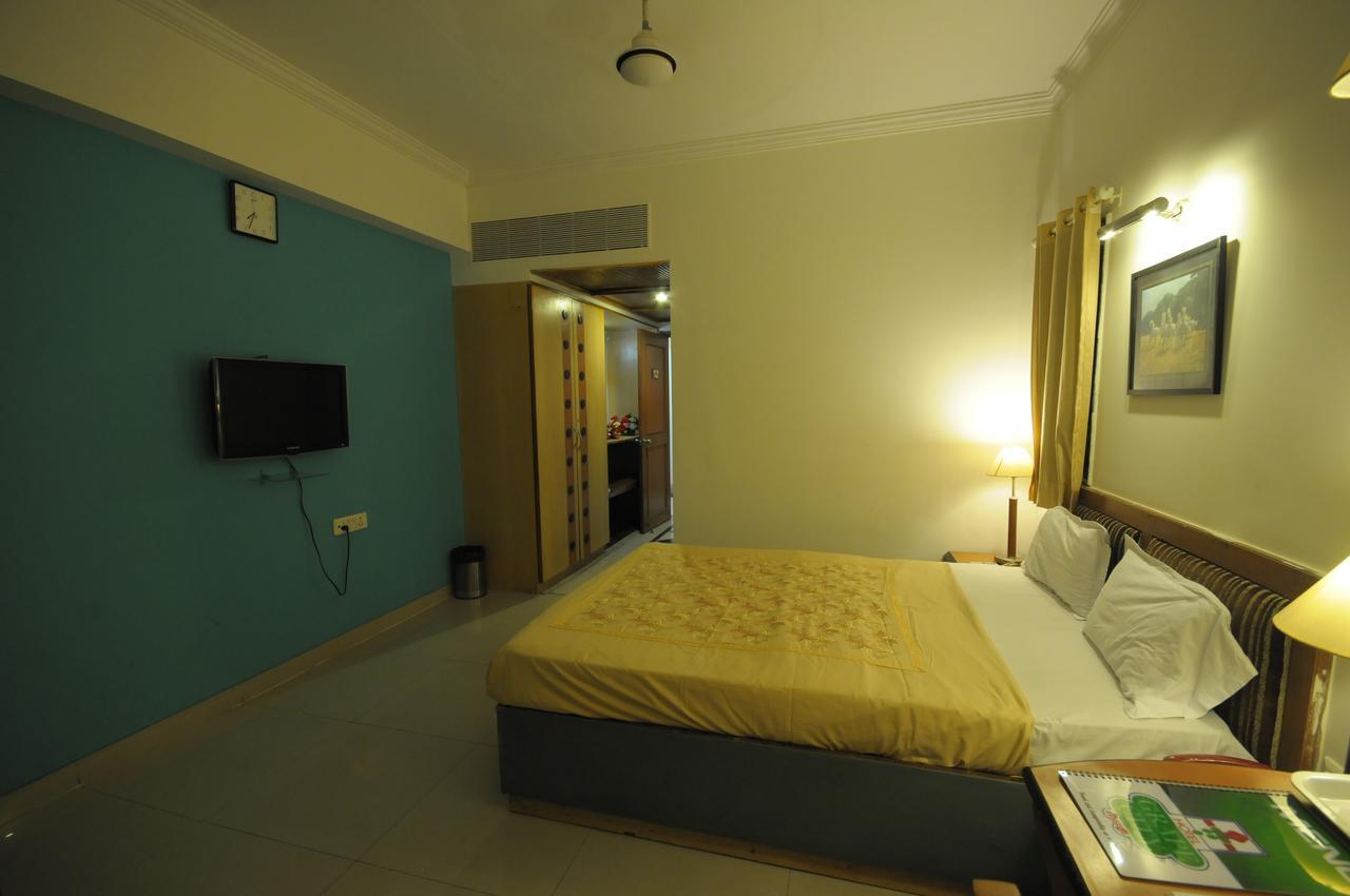 Hotel Grape City Nashik Exterior photo