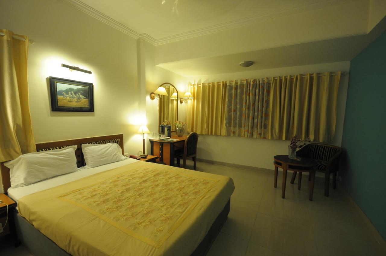 Hotel Grape City Nashik Exterior photo